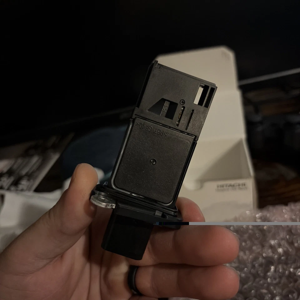 Sensor de flujo de masa de aire Hitachi MAF0012 para Ford Mercury Mazda Lincoln seleccionado  Foto 3 de 4