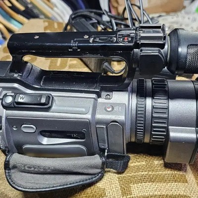 SONY DCR-VX2100 HANDYCAM ビデオカメラ DCR-VX2100 | デジタルビデオカメラ Handycam ハンディカム | ソニー