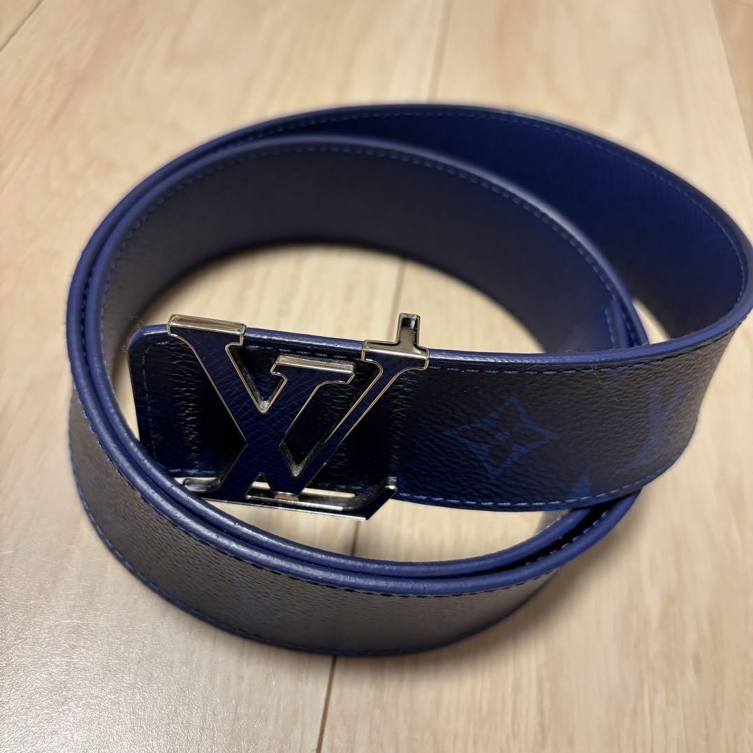 Louis Vuitton ネイビーレザーベルト サイズ90/36cm Authentic Louis Vuitton Navy PVC Leather LV Buckle Size 90