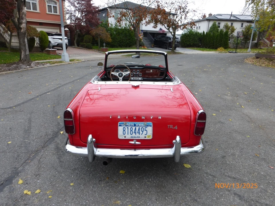 Triumph TR4 1965 ruedas de alambre Foto 4 de 4