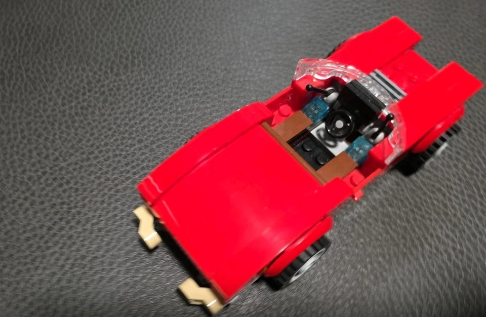 LEGO 76077 Marvel Exclusive Iron Man Car Only READ DISCRiPTION 99 % Complete - Image 4 of 4