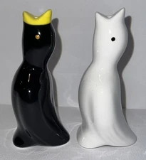 Porcelain Pie Birds 2 Pc White Black Baking Tools Kitchen R&M International NEW