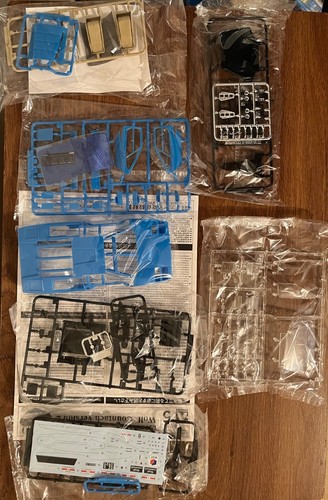 1:24 Aoshima Lamborghini Wolf Countach Version 2 - Picture 6 of 6