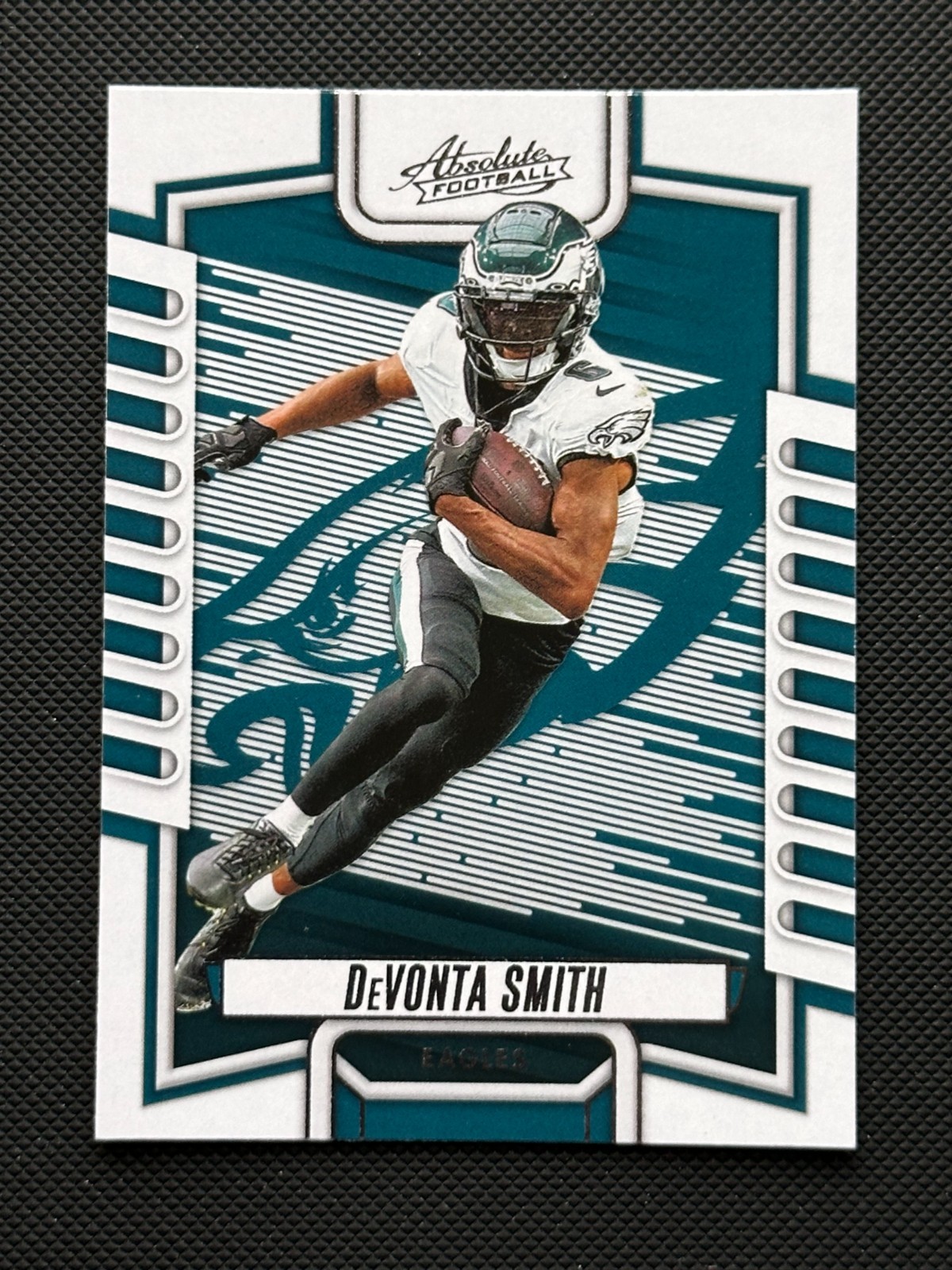 2023 Panini Absolute Retail #100 DeVonta Smith Philadelphia Eagles Football Card