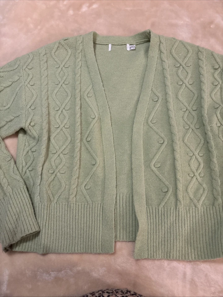 Women's Knit Cardigan Sweater  Green Open Front, Long Sleeve Size  Comfortable - Image 3 of 4