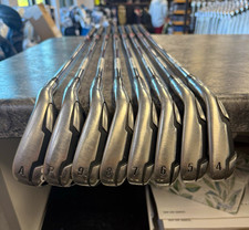 Nike VRS Iron Set 4-PW AW 8 Uniflex Steel Shafts Silver/Black/Red