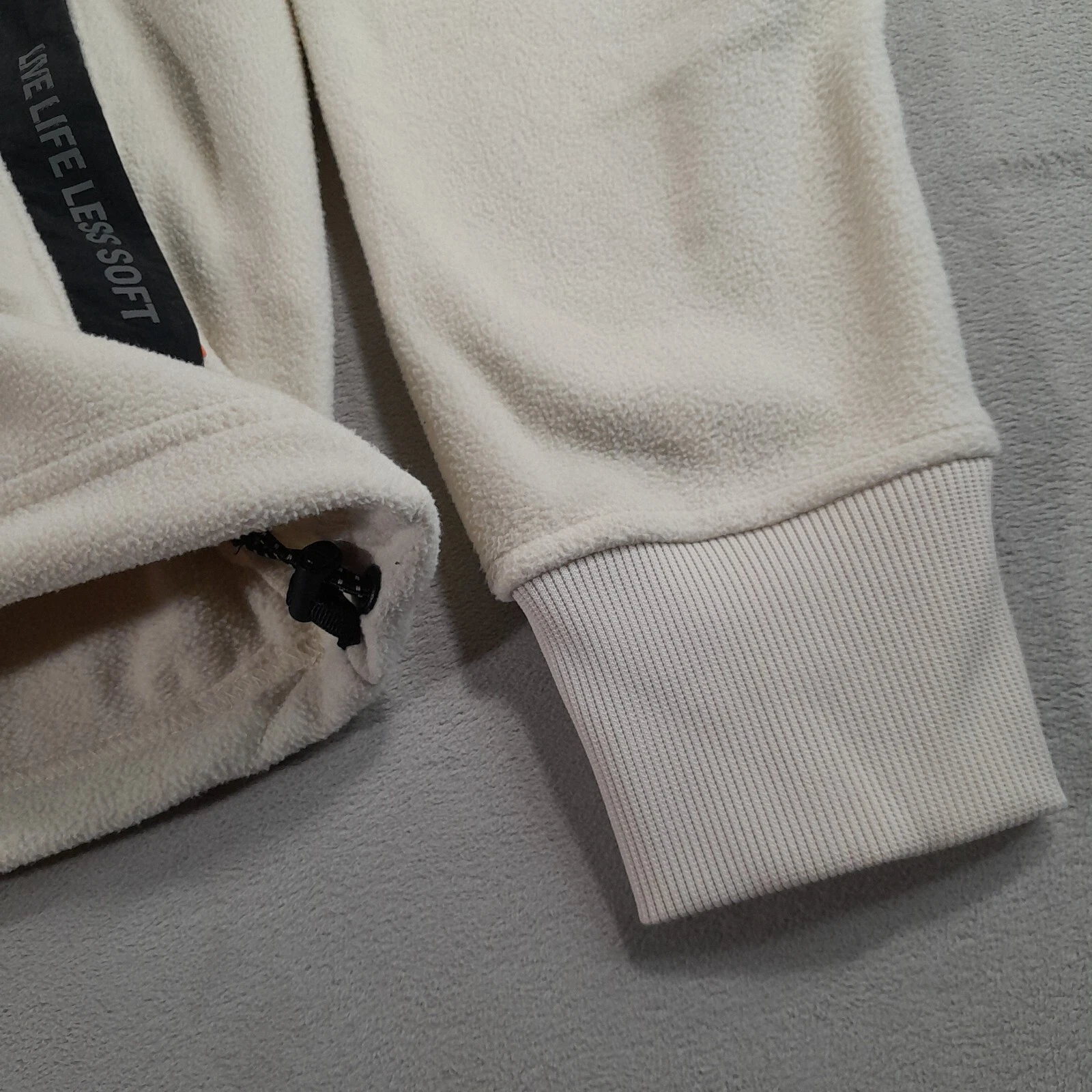 OFF WHITE Felpa con cappuccio Alaskan Hardgear donna piccola AKHG disgelo profondità pile pullover panna usata in ottime condizioni