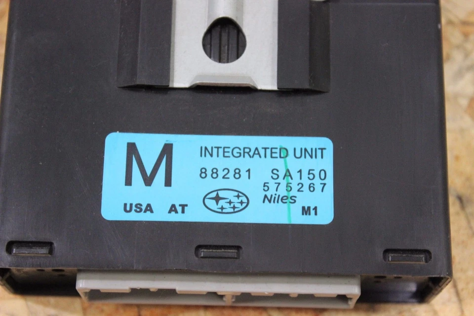 Módulo de unidad multifunción N703116 2006-2008 Subaru Forester OEM Foto 4 de 4