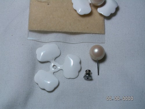 Trois (3) Paire Vintage Richelieu Faux Perles, Émail Fleur Percé Boucles - Photo 7 sur 8