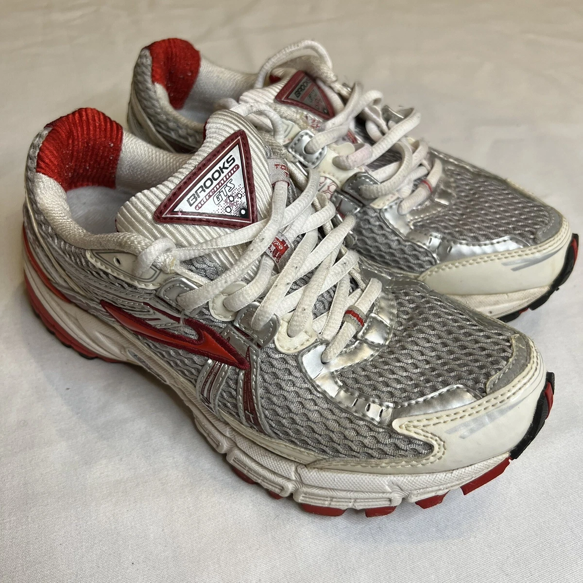 Brooks ADRENALINE Womens GTS 11th Running Shoes Silver Red 1200821B655 Sz 6.5
