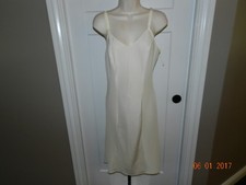 Silky Vintage LORRAINE Ivory Polyester Mid length Dress Slip 34