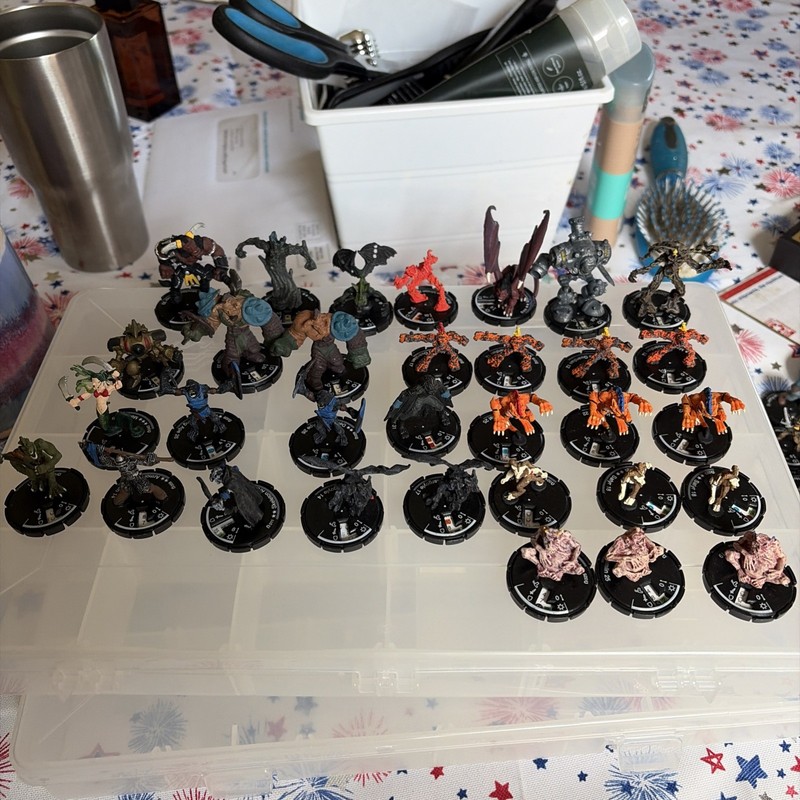 Mage Knight vintage   32 figures!   Must see photos 🔥🔥