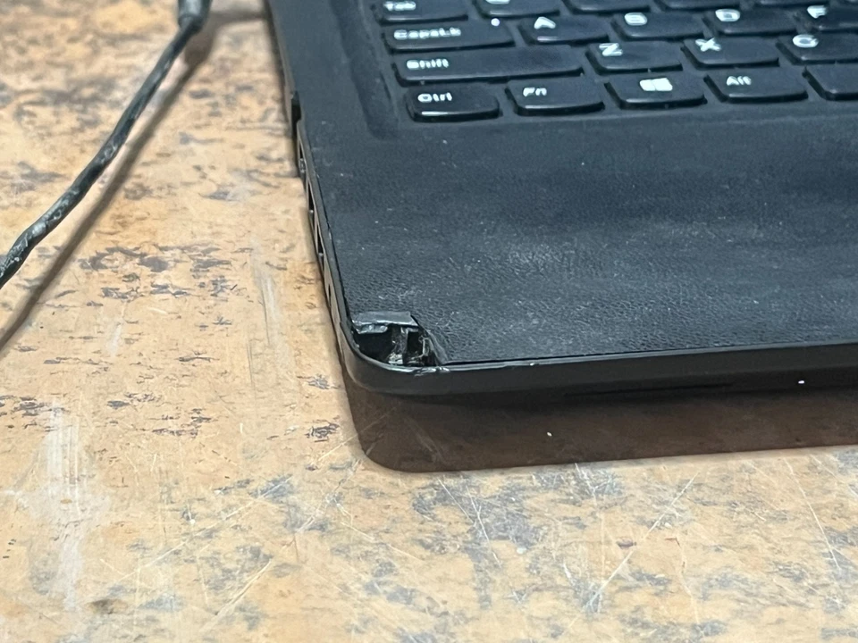 Ноутбук Lenovo Ideapad 110-15isk 15,6 дюйма Windows 10 i3-6100u 8 Гб 1 Тб DVDRW WIFI - Изображение 3 из 4