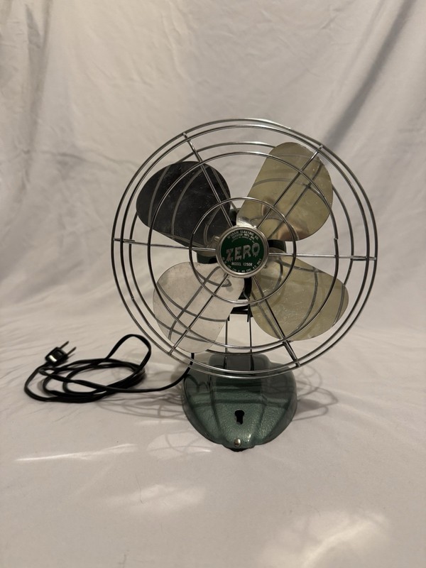 Vintage McGraw Zero Desk/Wall Mount Metal Fan - Green - Model 1250R - Working