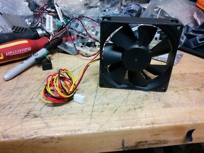 Sunon KDE1209PTV3 Fan 12V 1.0W 3Pin 92*92*25mm