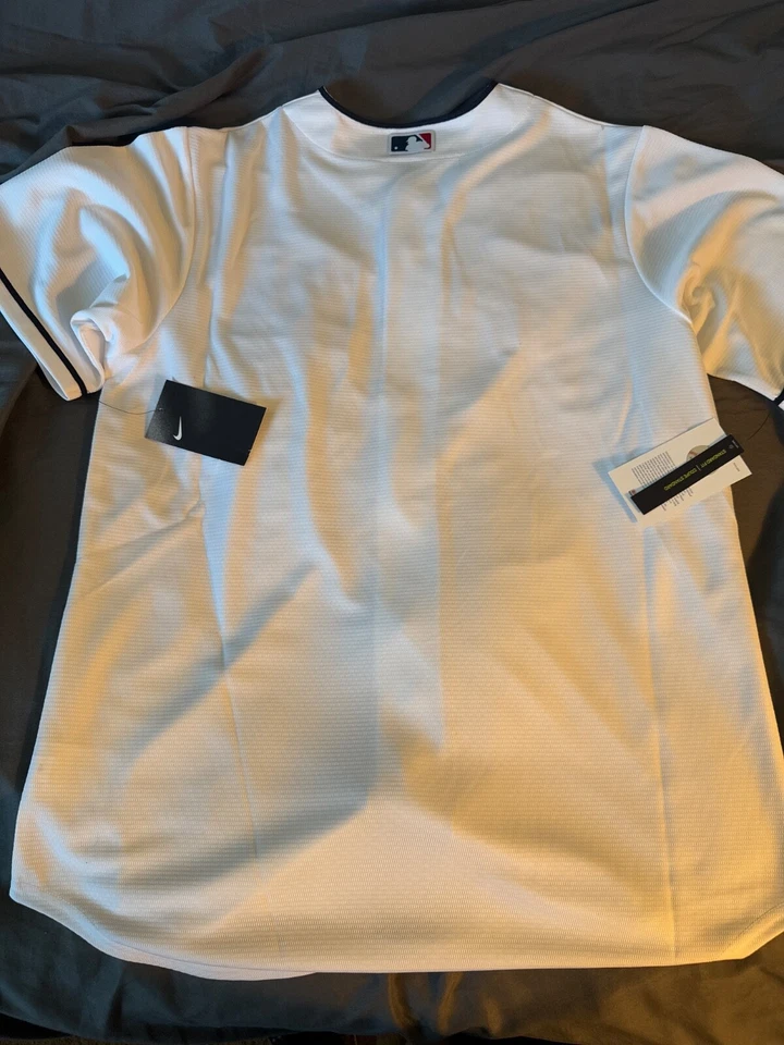 Authentic Nike Cleveland INDIANS Flex Base Home White FINAL SEASON Jersey - Image 3 of 4