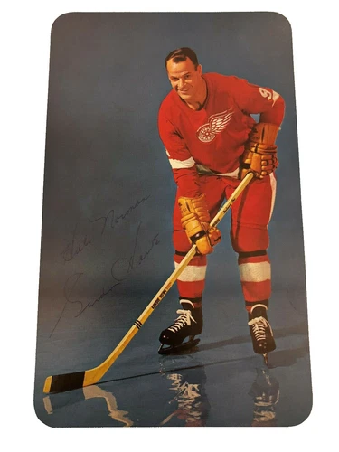 Gordie Howe Not Authenticated NHL Original Autographed Items