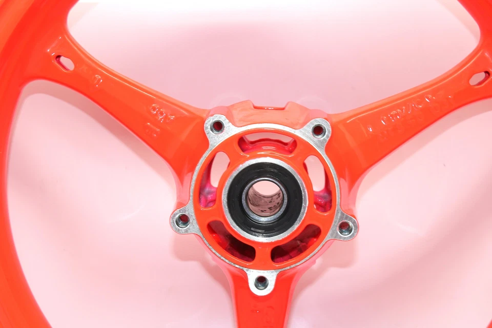 2005 Suzuki Gsxr1000 aro da roda dianteira - Imagem 2 de 4