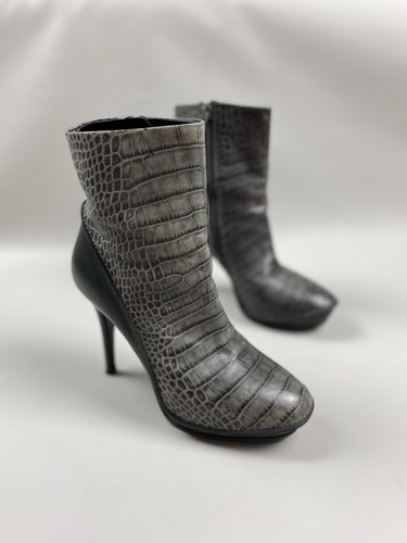 Haider Ackermann ladies leather heels boots size 39 