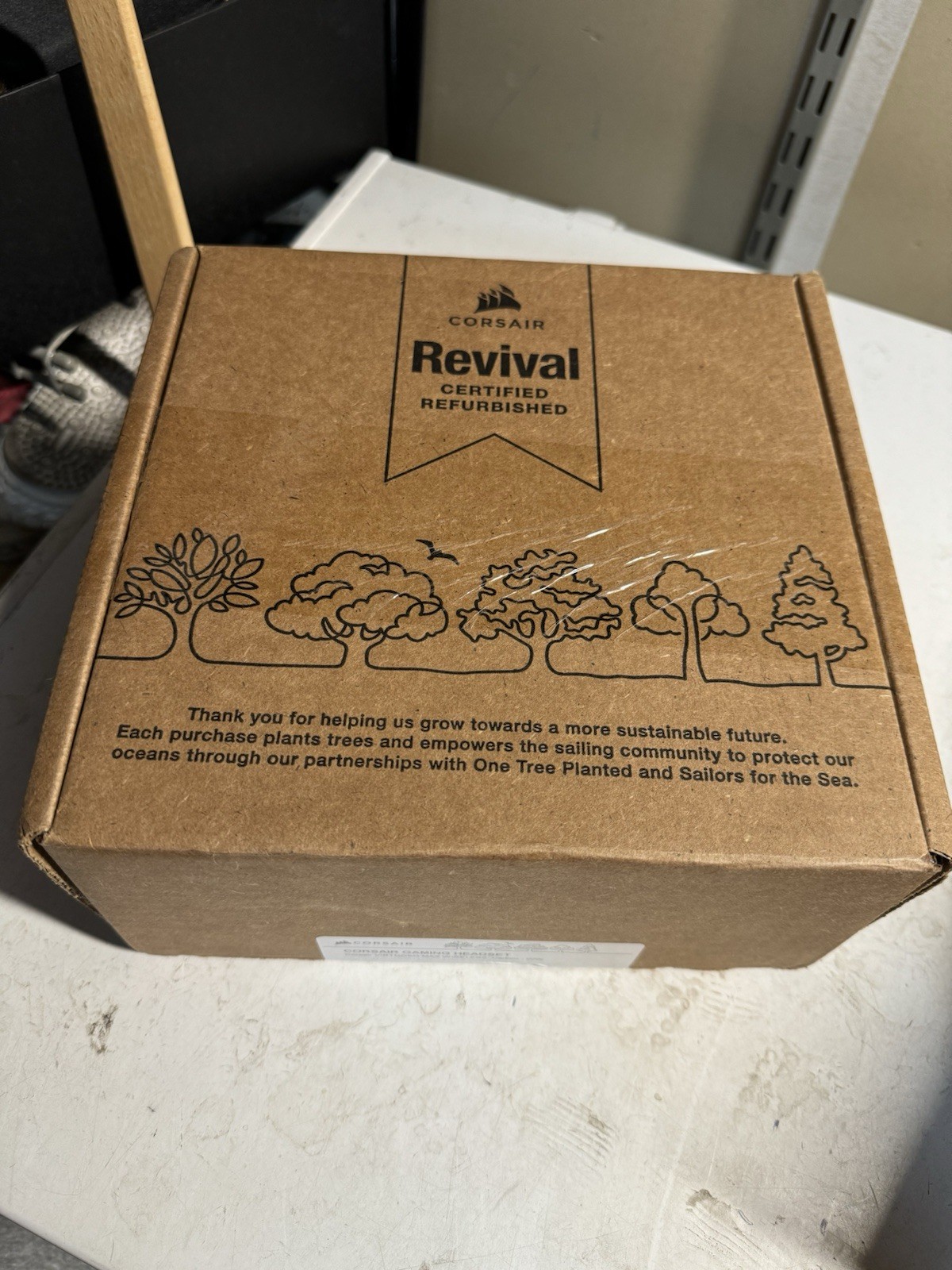 CORSAIR - VIRTUOSO MAX Wireless Gaming Headset Revival Series - Carbon Sealed