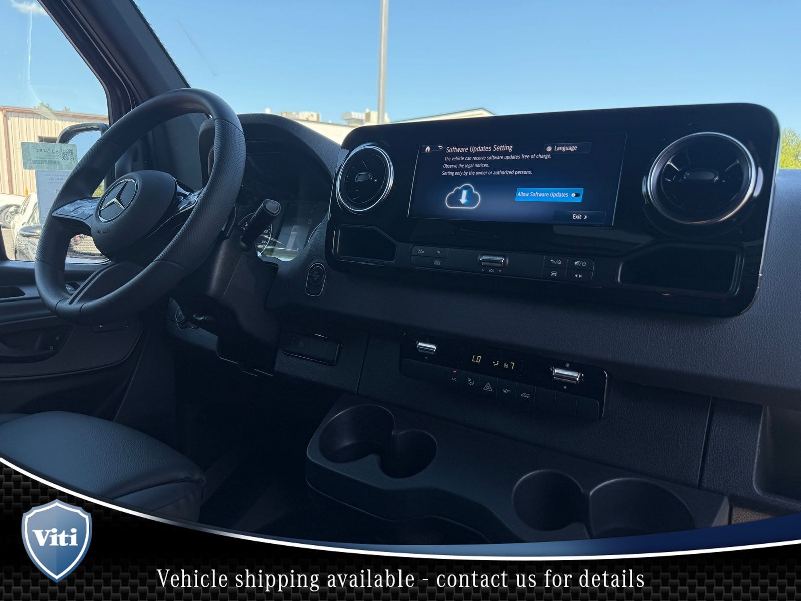 2025 Mercedes-Benz Sprinter 2500 Cargo 144 WB thumbnail 2