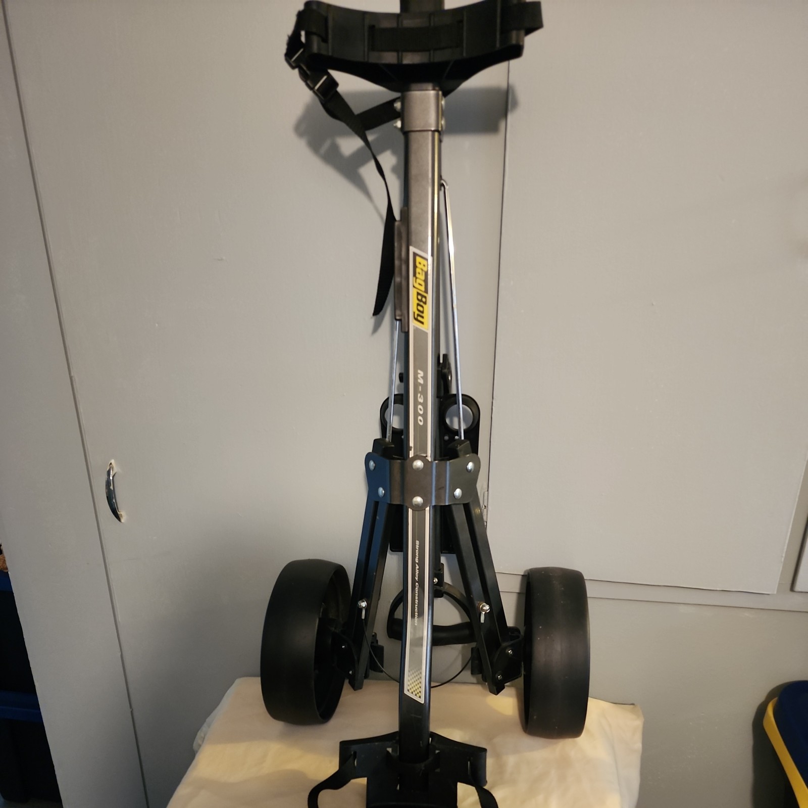 Boy Auto-open Push Cart Strong Alloy Construction M-300 Black Excellent Cond