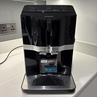 Siemens EQ.300 Bean to Cup Fully Automatic Freestanding Coffee Machine Brand new