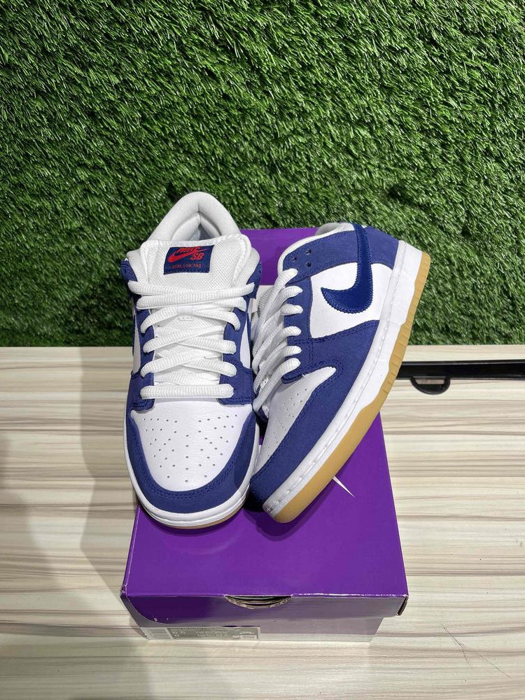 Size 6.5M/8W - Nike SB Dunk Low Los Angeles Dodgers Sz 6.5M Size 6.5M/8W - Nike SB Dunk Low Los Angeles Dodgers Sz 6.5M