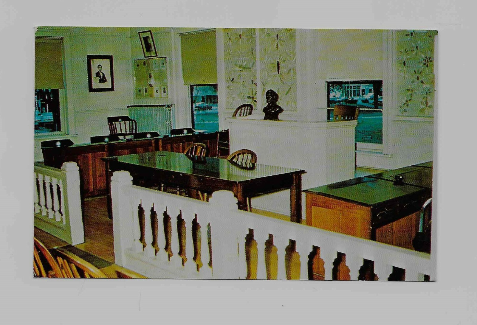 Vintage Postcard * COURTROOM CITY HALL* BEARDSTOWN IL* ABE LINCOLN