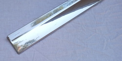 cadillac eldorado convertible  door  molding,  RH passenger side 1971-1978 - Picture 2 of 13