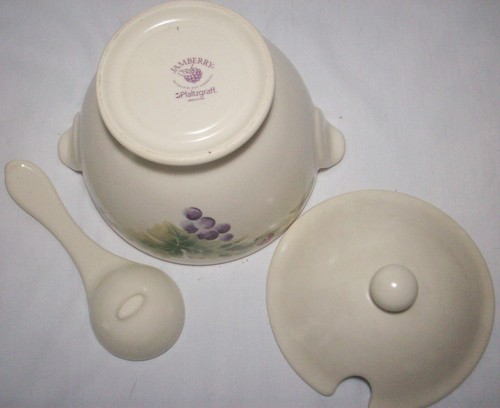 Pfaltzgraff JAMBERRY Petite Tureen w. Lid and Spoon: EXC: NR - Picture 4 of 5