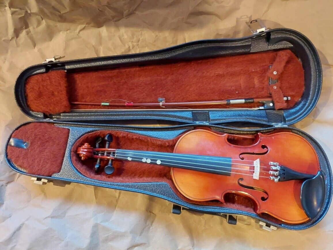 Suzuki No.220 1/4 Violin, Japan 1982, Very Good