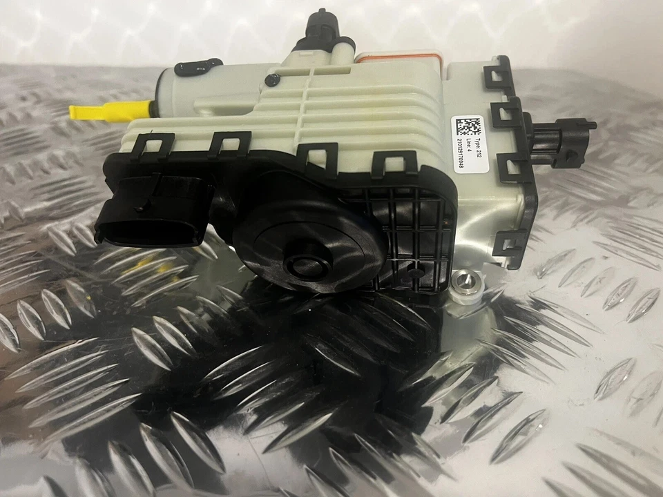 Sistema Adblue Ford Tranist 2.2 TDCi tracción trasera 5801471111 0928404024 Adblue Foto 4 de 4