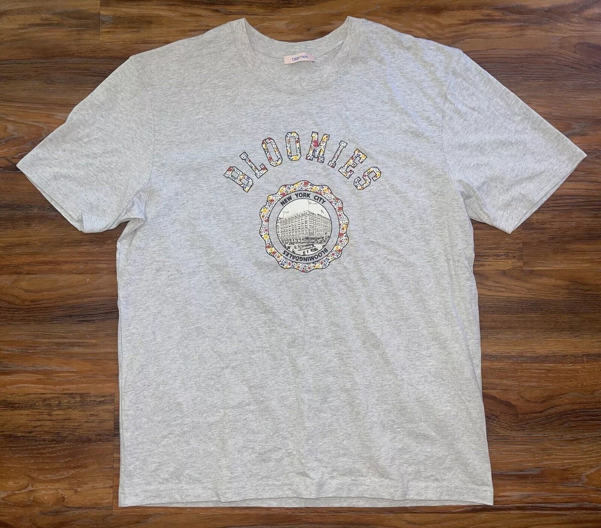 Vintage Bloomingdales New York City Bloomies NYC Graphic T-shirt