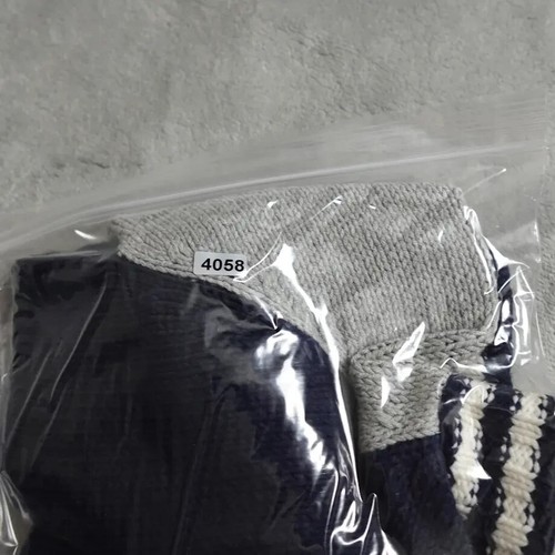 Gymboree Sweater Boys XS (4) Black Gray Button Front Patches Elbow Outdoor - Picture 8 of 8