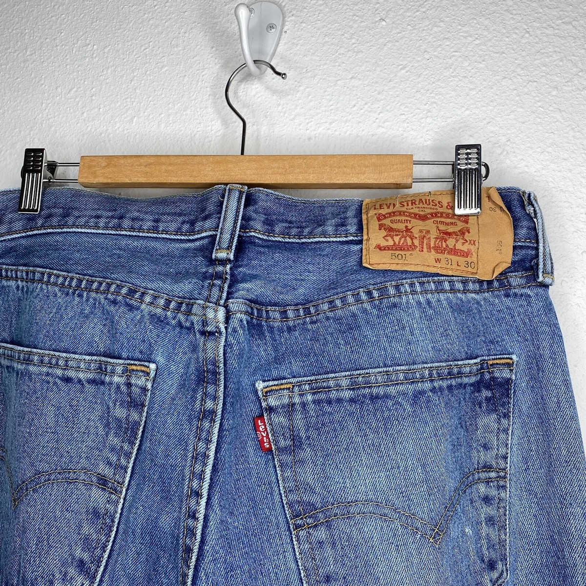 Levi's 501 Light Wash Denim Jeans Sz 31x30 Actual 32x30 | eBay Levi's 501 Light Wash Denim Jeans Sz 31x30 Actual 32x30 | eBay
