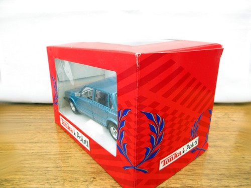 Tonka Polistil 2251 Volvo 740 GLE - Metallic Blue - Boxed 1:25 - Picture 11 of 16