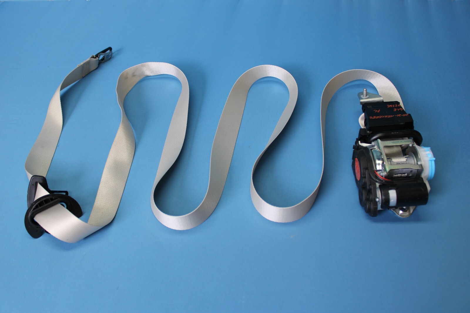 20-21 MERCEDES-BENZ GLS X167 FRONT LEFT SEATBELT RETRACTOR RED  