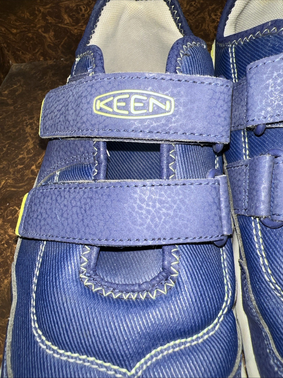 Keen Knotch Contour Arch Hollow Blue Youth taglia 7 nuovo senza etichette