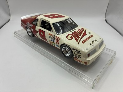 1/25 Custom Built Bobby Hillin Jr #8 Miller American Buick NASCAR Model w/ Case