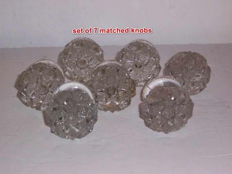 ANTIQUE SET 7 MATCHED GLASS KNOBS SANDWICH - CHIPS 2 BASES  CAN'T SEE FROM FRONT