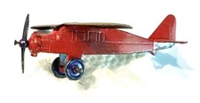 Rare High Wing 1930's tootsietoy plane Red with stamped Gold colored metal wings Rare High Wing 1930's tootsietoy plane Red with stamped Gold colored metal wings - Image 1