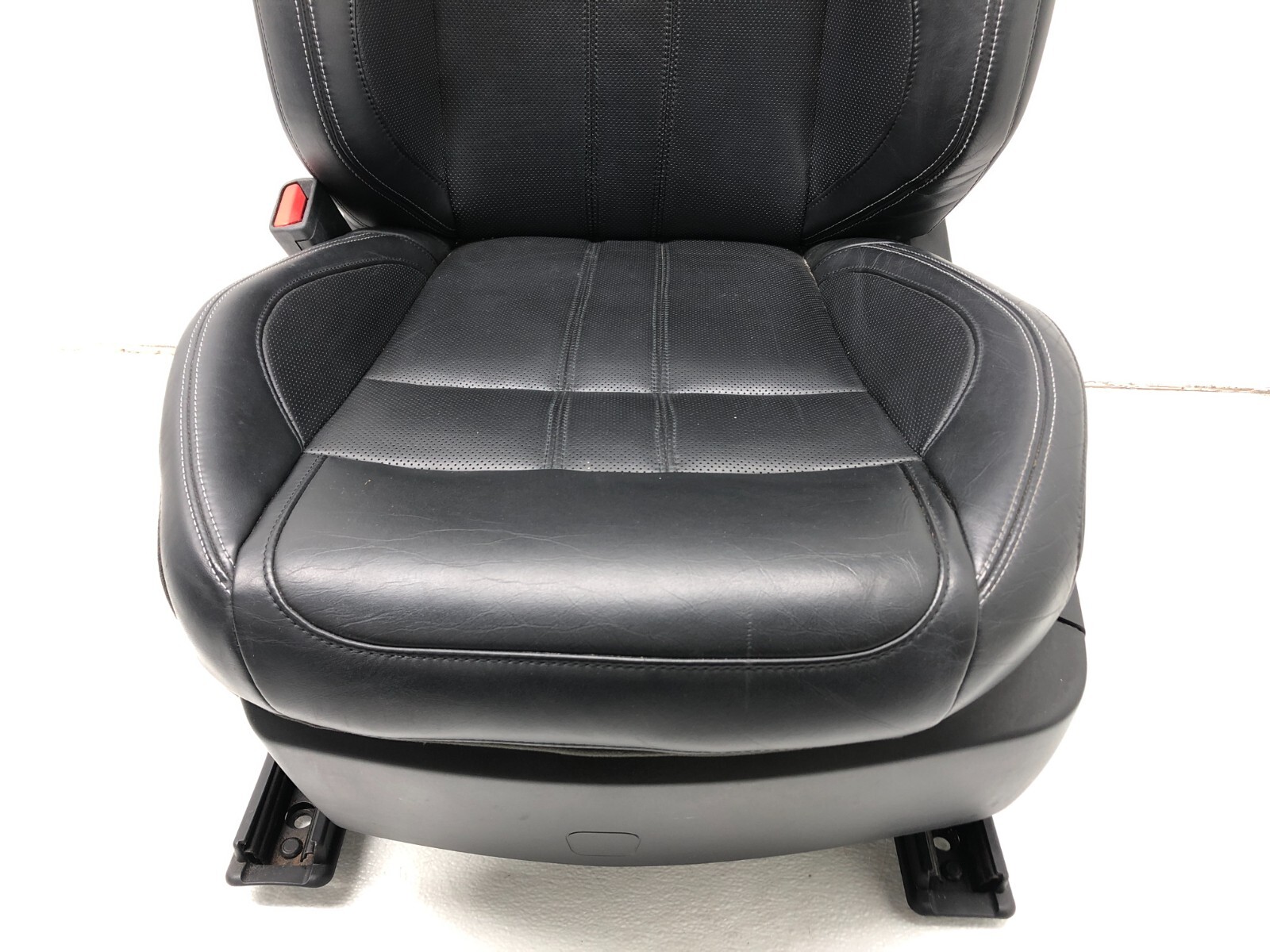 2017-2020 MASERATI LEVANTE S LEFT DRIVER FRONT SEAT ASSEMBLY OEM.