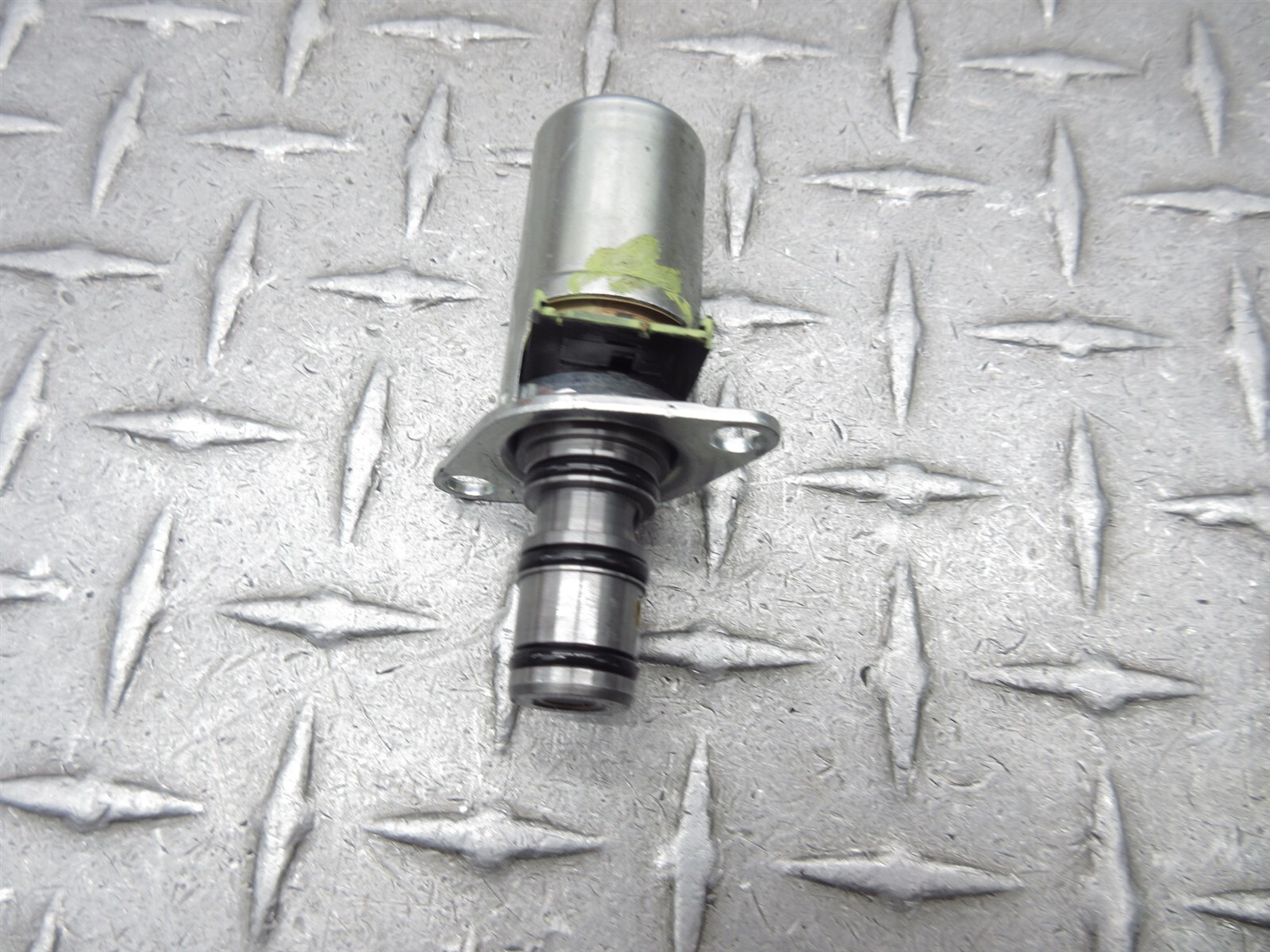 2008 Ferrari F430 Spider Roof Top Solenoid Control Regulator Valve Assembly