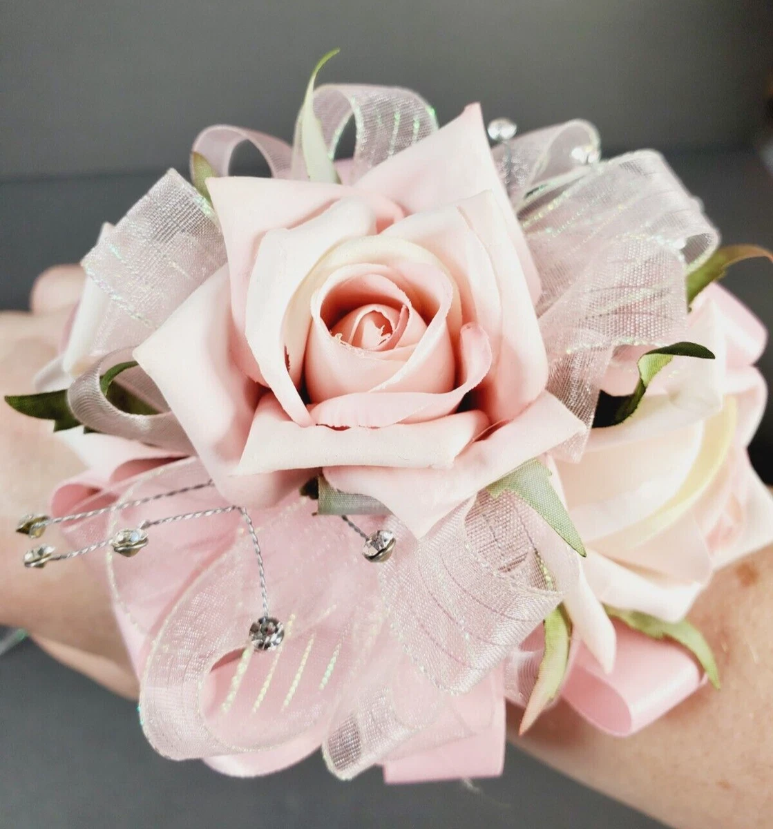 Corsage Bracelet Artificial Flower Wrist Corsage Wristlet for Bride  Bridesmaid Floral Wrist Corsage - Walmart.com