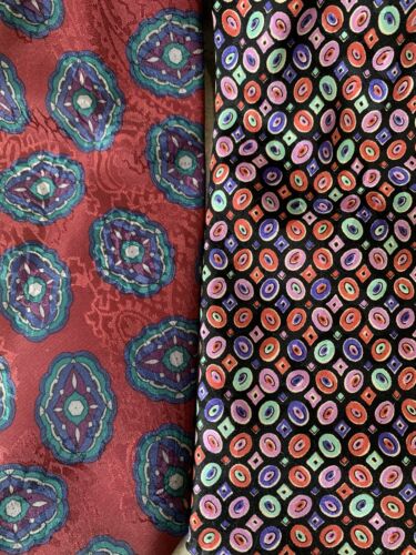 Lote de 2 corbatas de seda multicolores gráficos vintage multicolores - Imagen 1 de 10