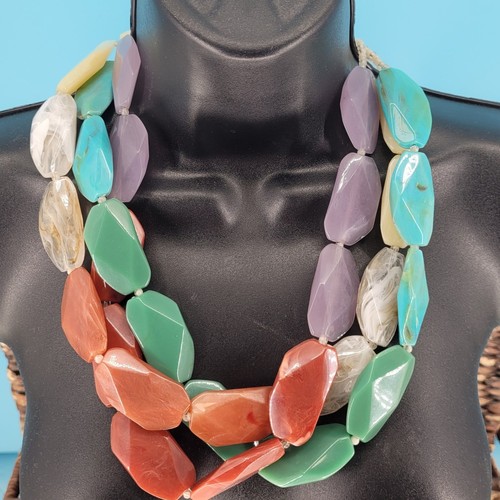 Multi-Strand Statement Necklace Womens OS Chunky Boho Colorful Faux Stone magnet