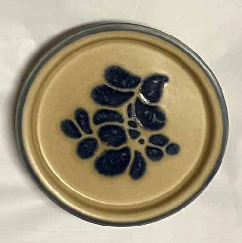 PFALTZGRAFF FOLK ART REPLACEMENT COASTER 4 1/4" TAN & BLUE EXCELLENT USED COND.