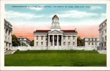 Administration Building (Old Capitol) University of Iowa Vintage Postcard Wpc4