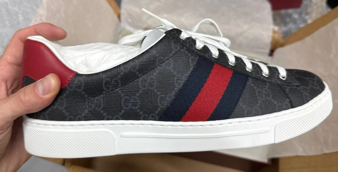 Baskets basses Gucci Ace en toile monogramme, taille : 10UK, couleur : noir